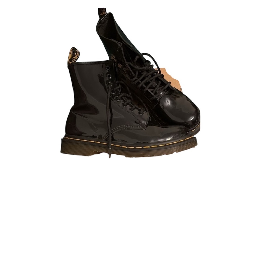 Dr. Marten’s 1460 Woman’s Patent Leather Combat Lace Up Boots